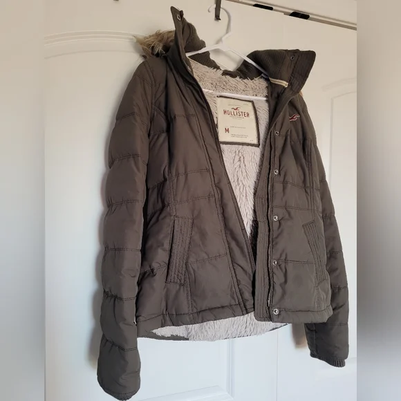 Coat - Picture 1 of 4